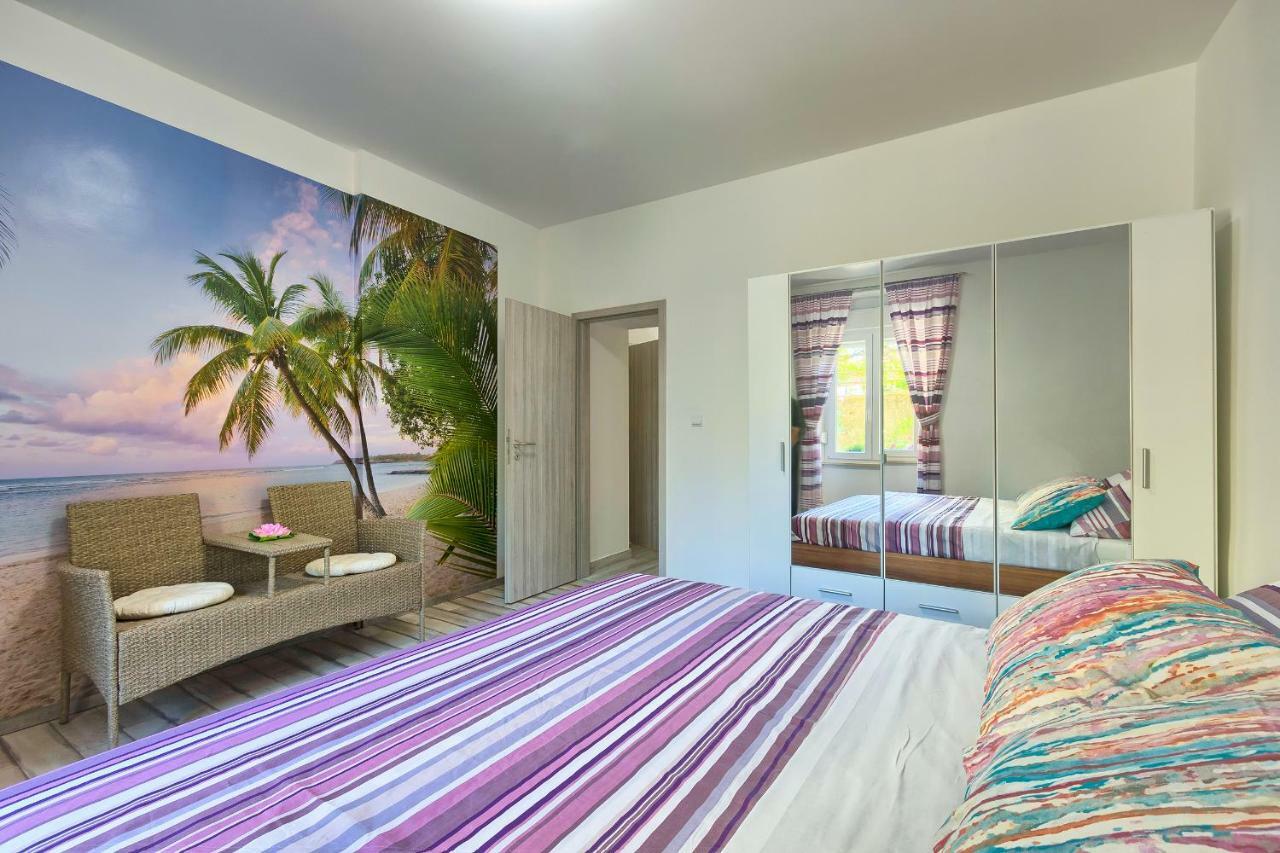 Apartment Amfiteatar Moris พูลา ภายนอก รูปภาพ